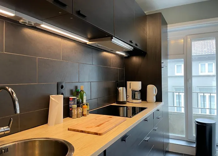 Apartment Cosy & Bright In Belle Epoque-area *