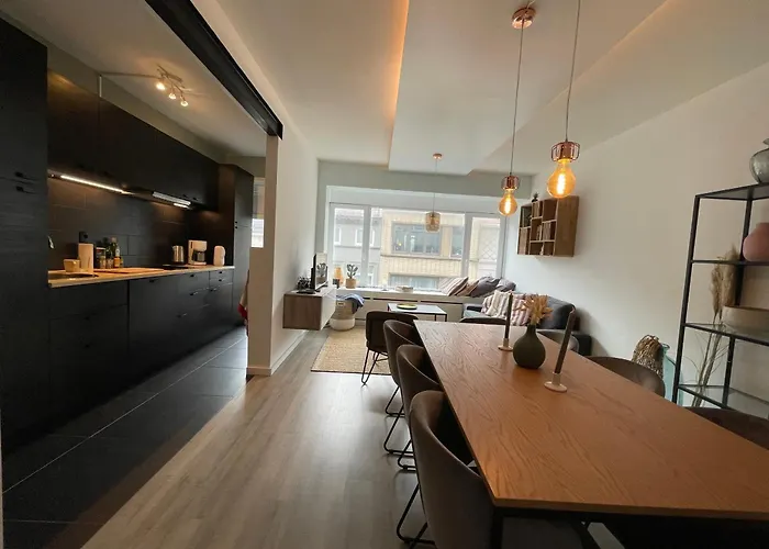 Apartment Cosy & Bright In Belle Epoque-area