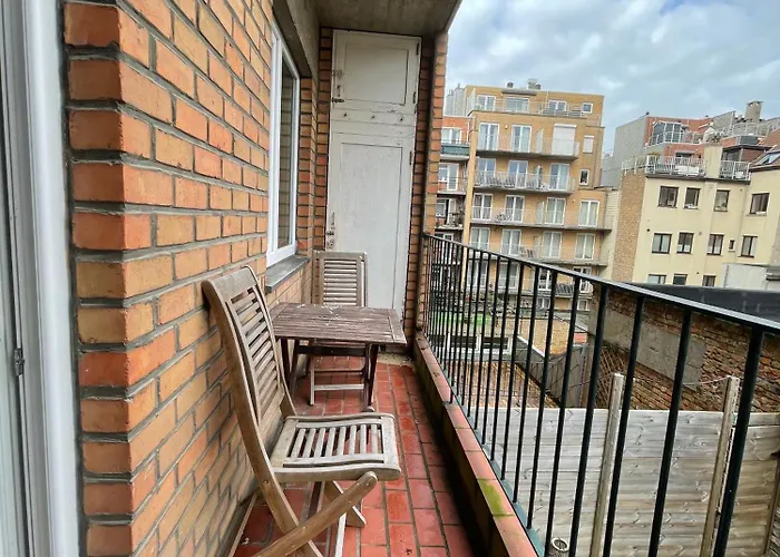 Cosy & Bright In Belle Epoque-area Apartment